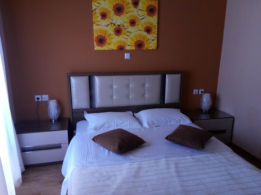 Paraskevi'S Luxury Studios Парга Екстериор снимка